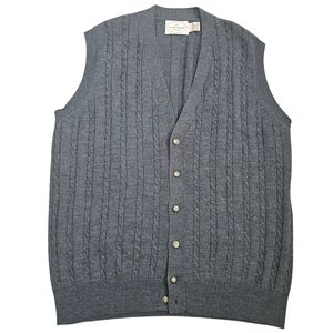 Jacob Miller Men's Gray 100% Xtrafine Merino Wool Button Sweater Vest Sz Large